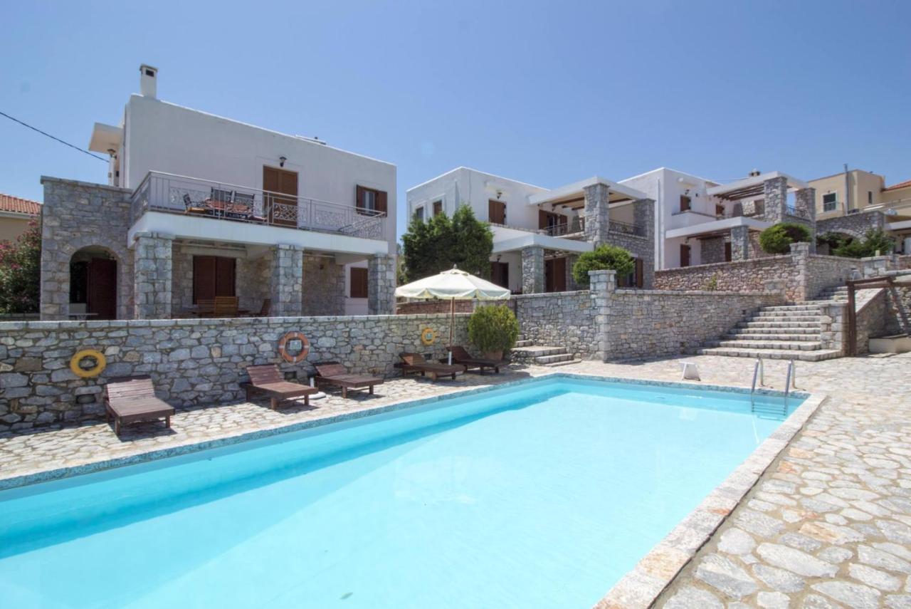 Malvazios Villas #4 Гитион Экстерьер фото