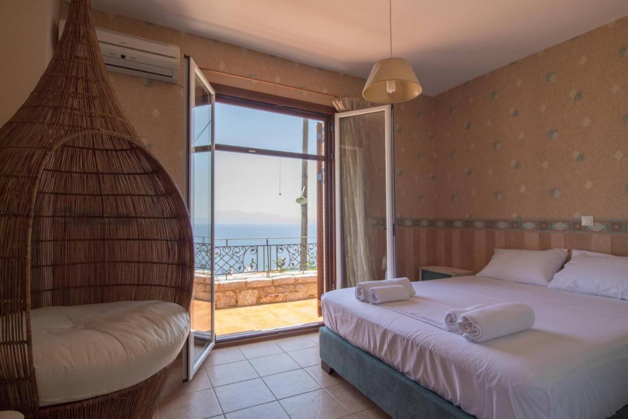 Malvazios Villas #4 Гитион Экстерьер фото