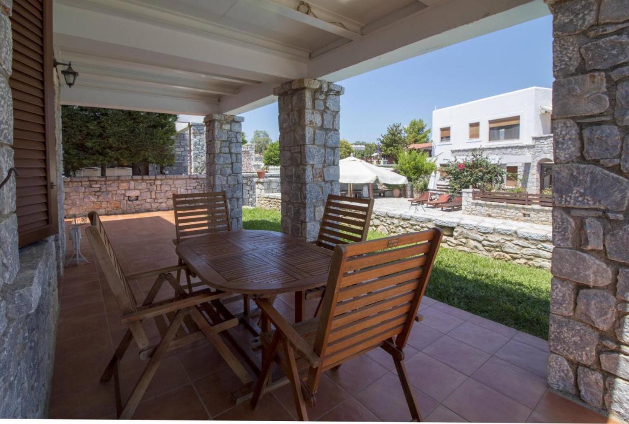 Malvazios Villas #4 Гитион Экстерьер фото